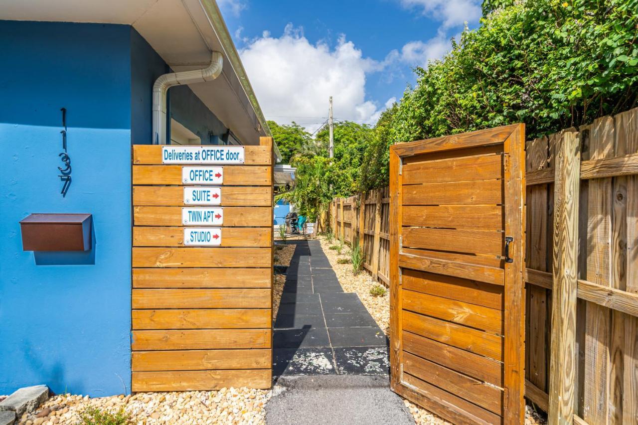 The Blue House Fort Lauderdale Airport/Cruise Exterior photo