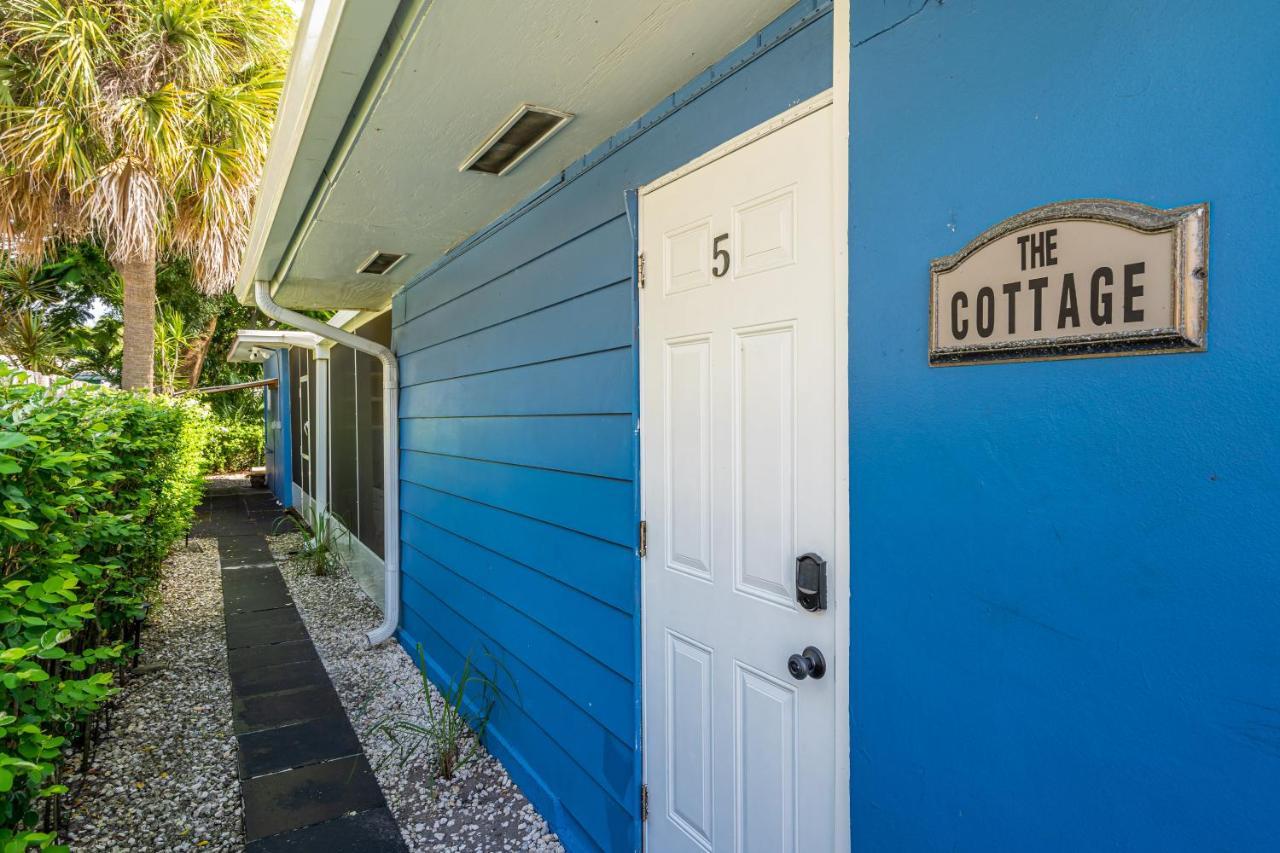 The Blue House Fort Lauderdale Airport/Cruise Exterior photo